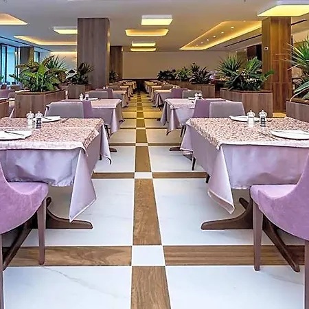 Hotel Plaza Duce Dugi Rat