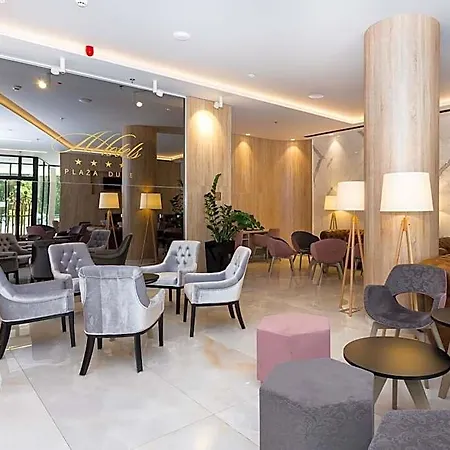 Plaza Duce Dugi Rat